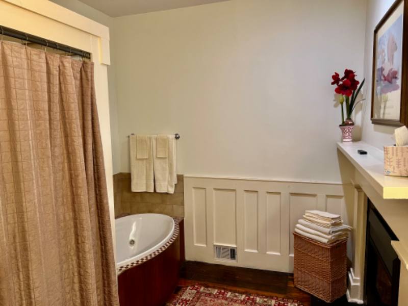 House for rent at 628 W High St, Lexington, KY 40508