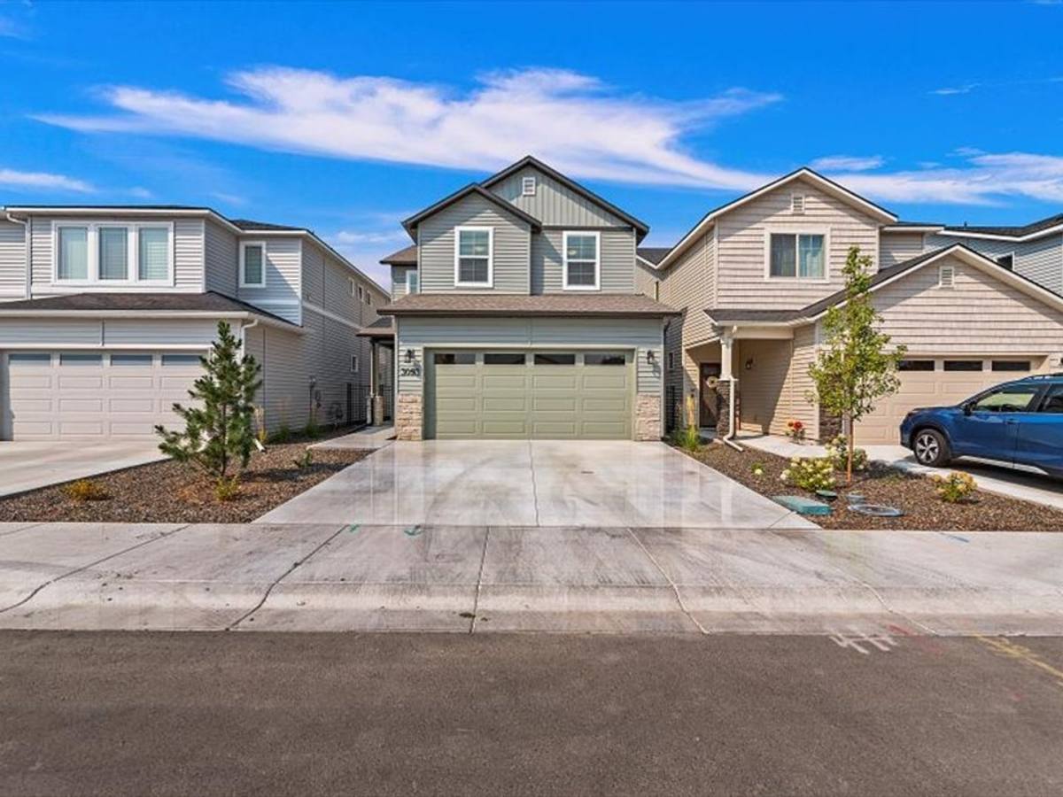 House for rent at 3093 N Summermoon Ave, Meridian, ID 83646