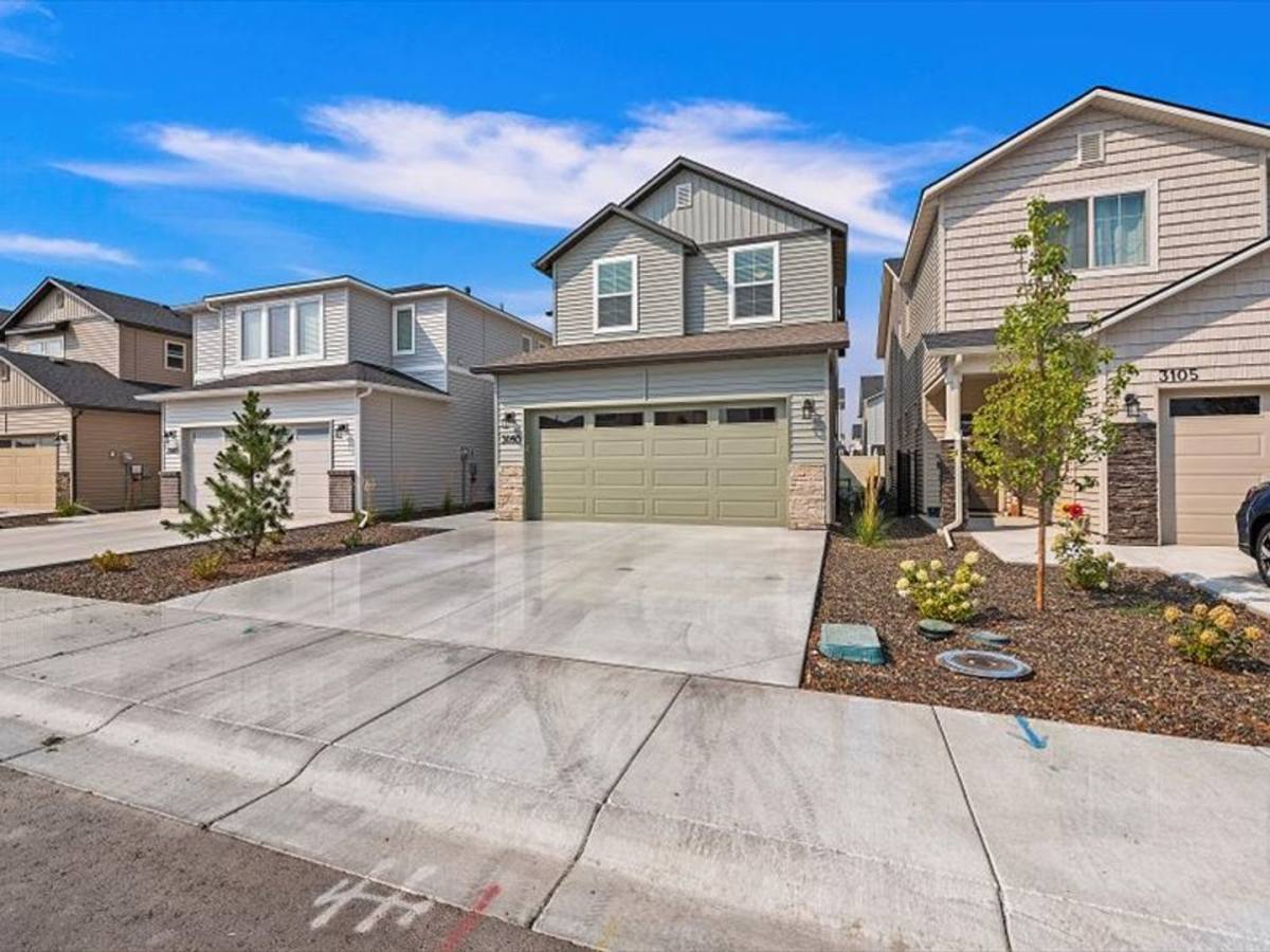 House for rent at 3093 N Summermoon Ave, Meridian, ID 83646