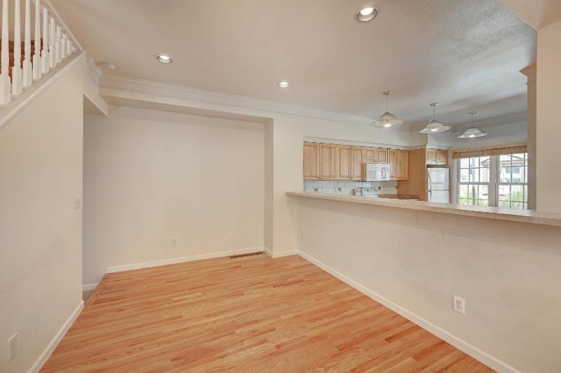 Townhouse for rent at 927 Jersey St, Denver, CO 80220