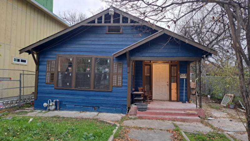 House for rent at 110 Dowdy St, San Antonio, TX 78204