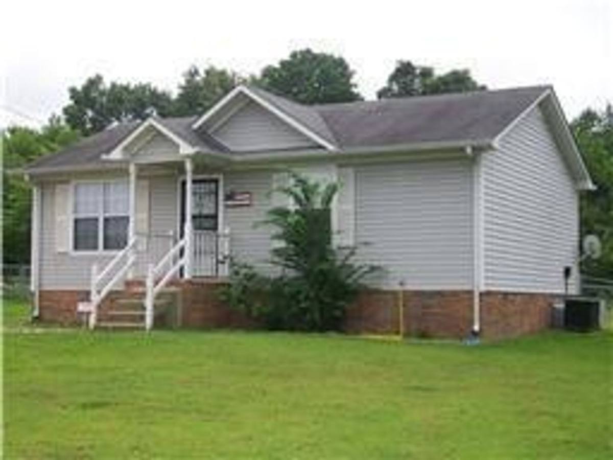 House for rent at 128 Grant Ave, Oak Grove, KY 42262