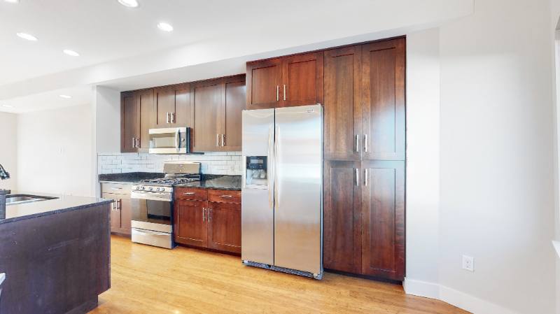 Townhouse for rent at 945 S Washington St, Denver, CO 80209