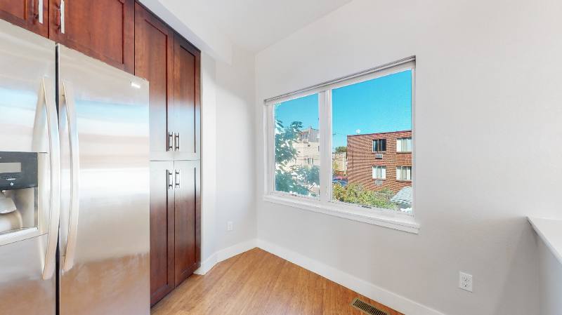 Townhouse for rent at 945 S Washington St, Denver, CO 80209