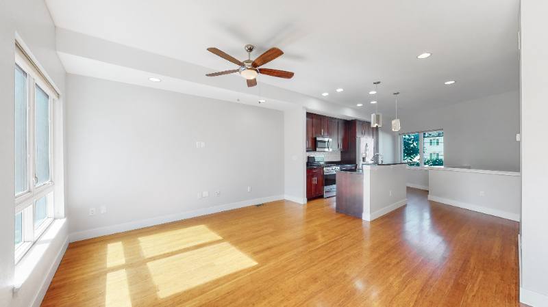 Townhouse for rent at 945 S Washington St, Denver, CO 80209