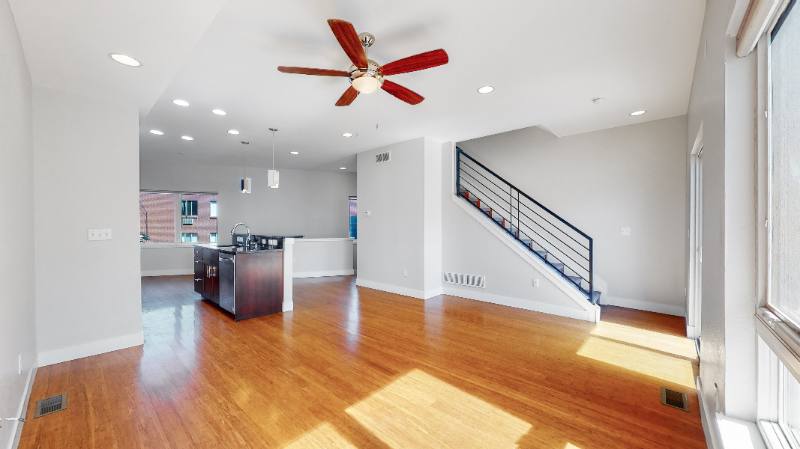 Townhouse for rent at 945 S Washington St, Denver, CO 80209