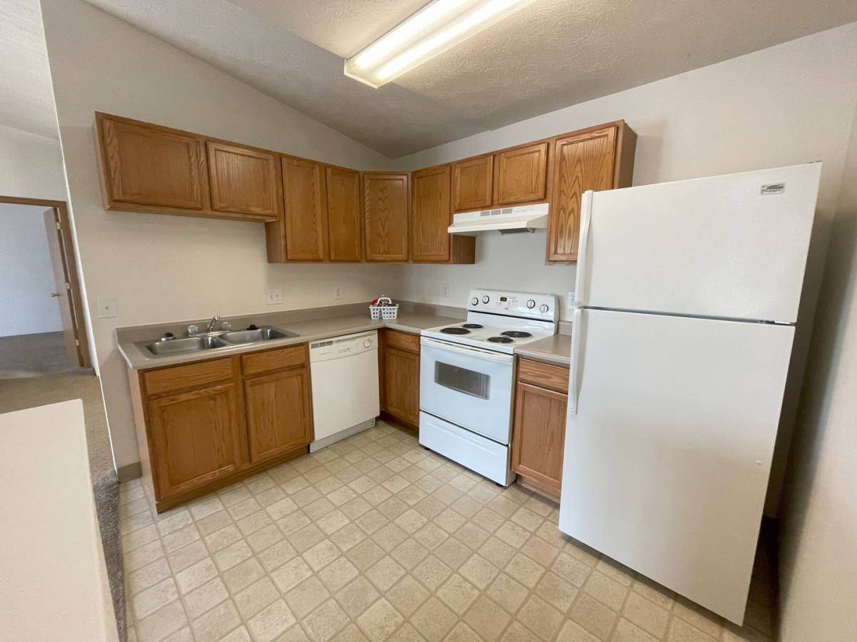 Apartment for rent at 10905 Shaker Point Way, Harrison, OH 45030