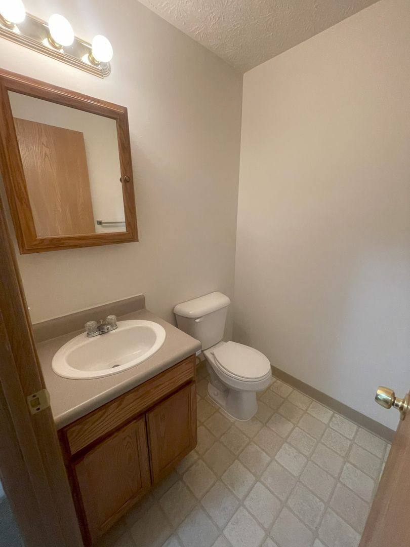 Apartment for rent at 10905 Shaker Point Way, Harrison, OH 45030