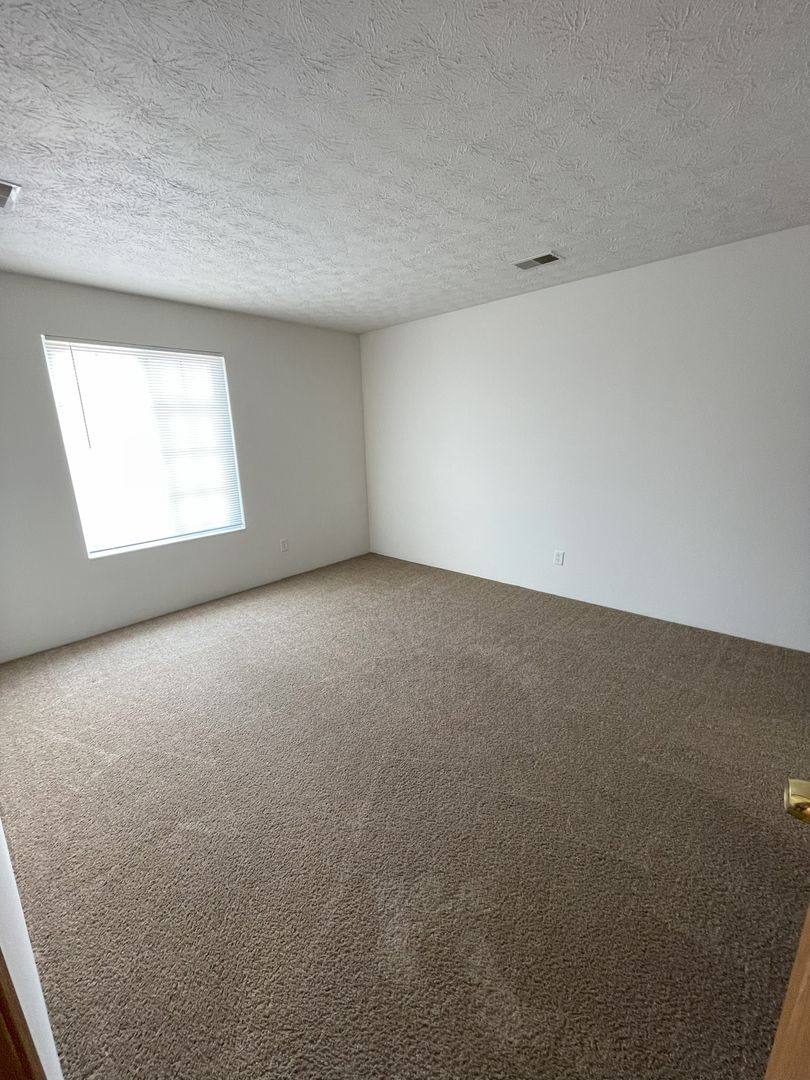 Apartment for rent at 10905 Shaker Point Way, Harrison, OH 45030