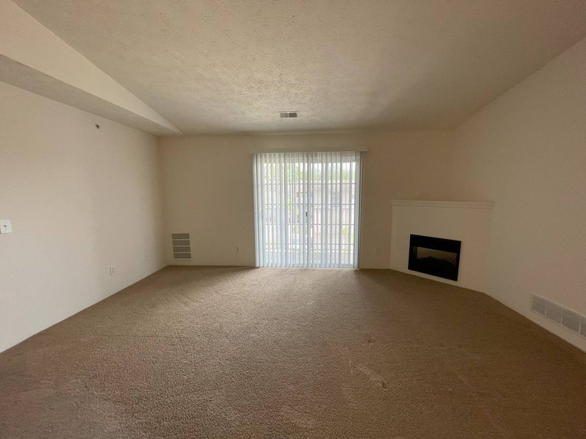 Apartment for rent at 10905 Shaker Point Way, Harrison, OH 45030