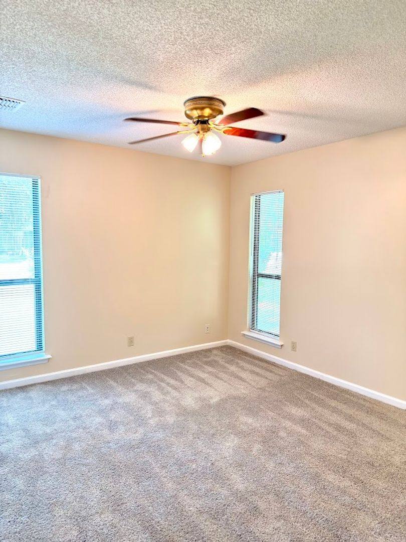 House for rent at 202 Cypress Dr, Kingsland, GA 31548