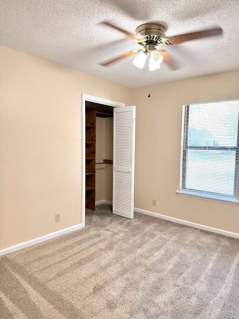 House for rent at 202 Cypress Dr, Kingsland, GA 31548