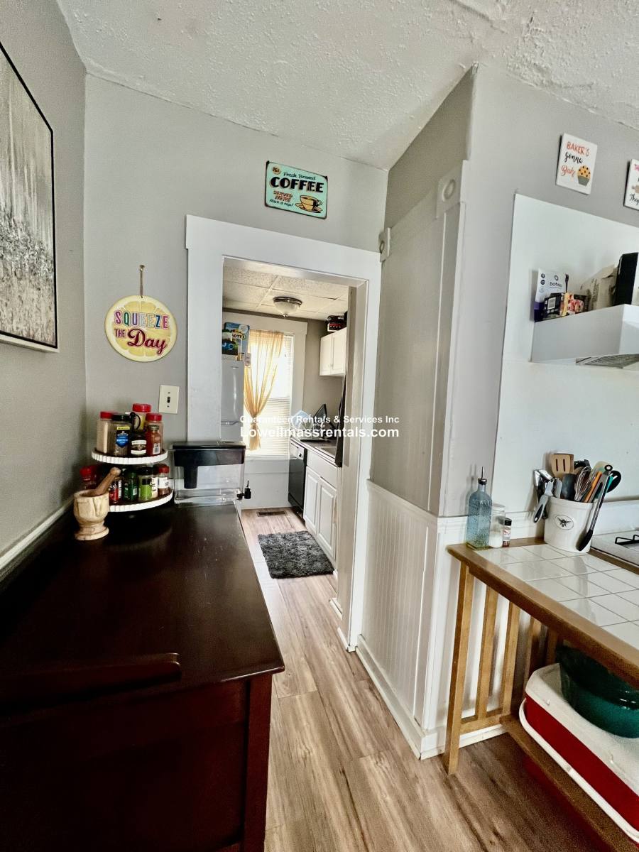 House for rent at 11 Phillips St, Lowell, MA 01854
