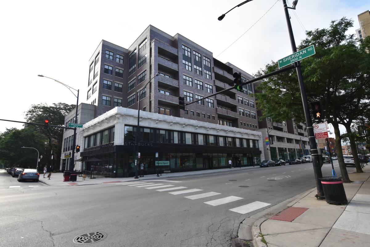 Apartment for rent at 3833 N Broadway St #718, Chicago, IL 60613