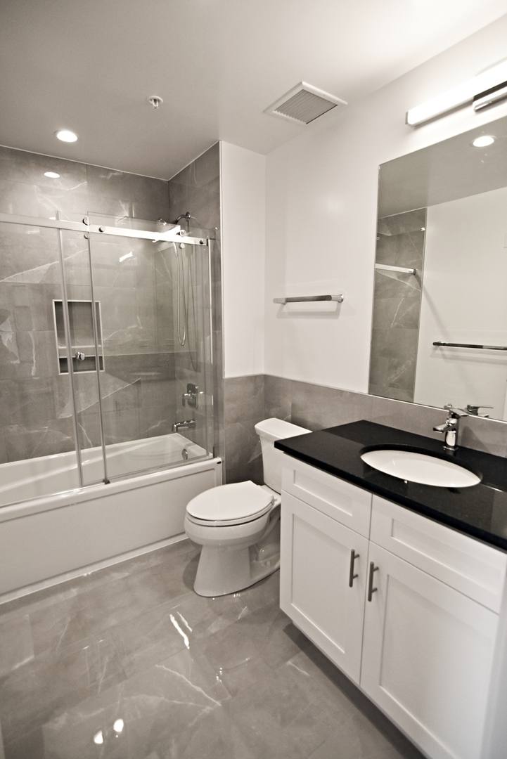Apartment for rent at 3833 N Broadway St #718, Chicago, IL 60613