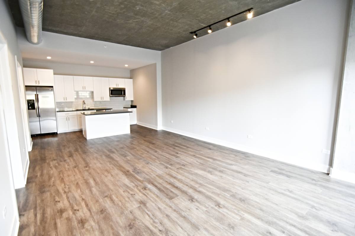 Apartment for rent at 3833 N Broadway St #217, Chicago, IL 60613