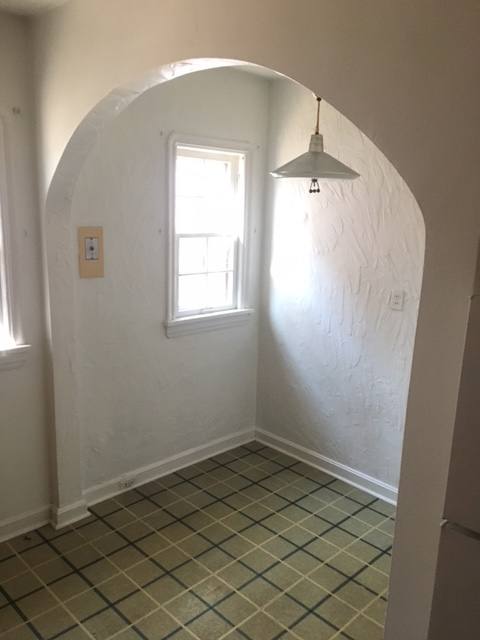 Apartment for rent at 18320 Newell, Beachwood, OH 44122