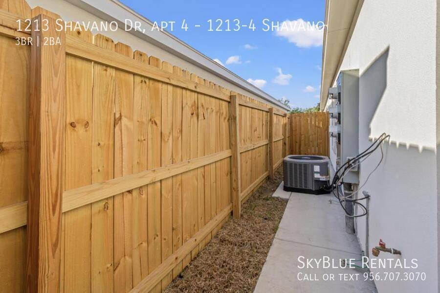 Apartment for rent at 1213 Shavano Dr #4, Edinburg, TX 78541
