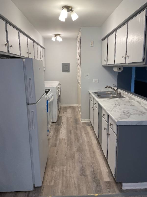 Townhouse for rent at 20126 Ash Lane, Chicago Heights, IL 60411