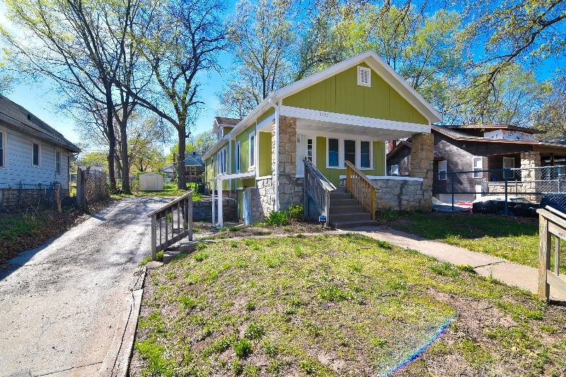 House for rent at 5712 Garfield Ave, Kansas City, MO 64130
