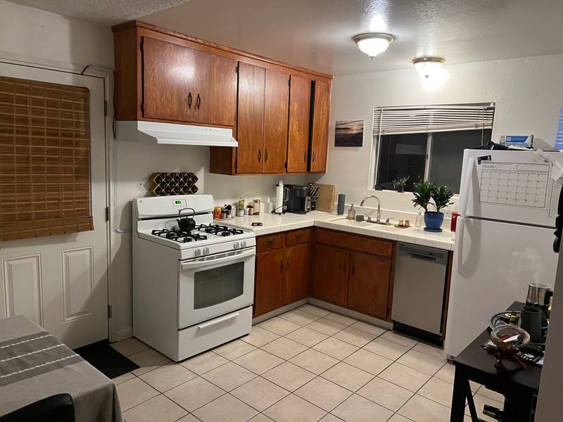 House for rent at 1930 Felspar St, San Diego, CA 92109
