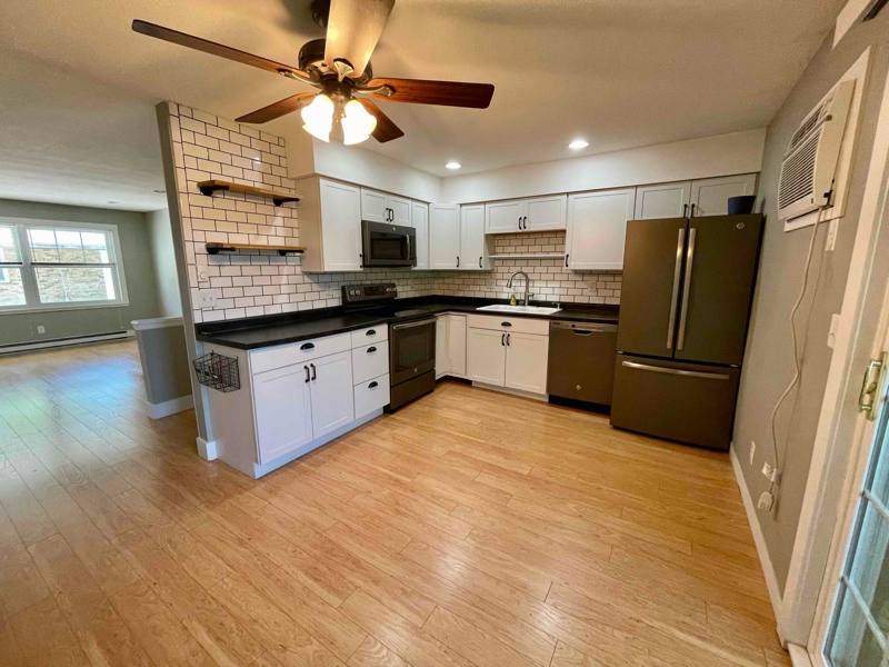 Apartment for rent at 234 E Logan St, Coloma, MI 49038
