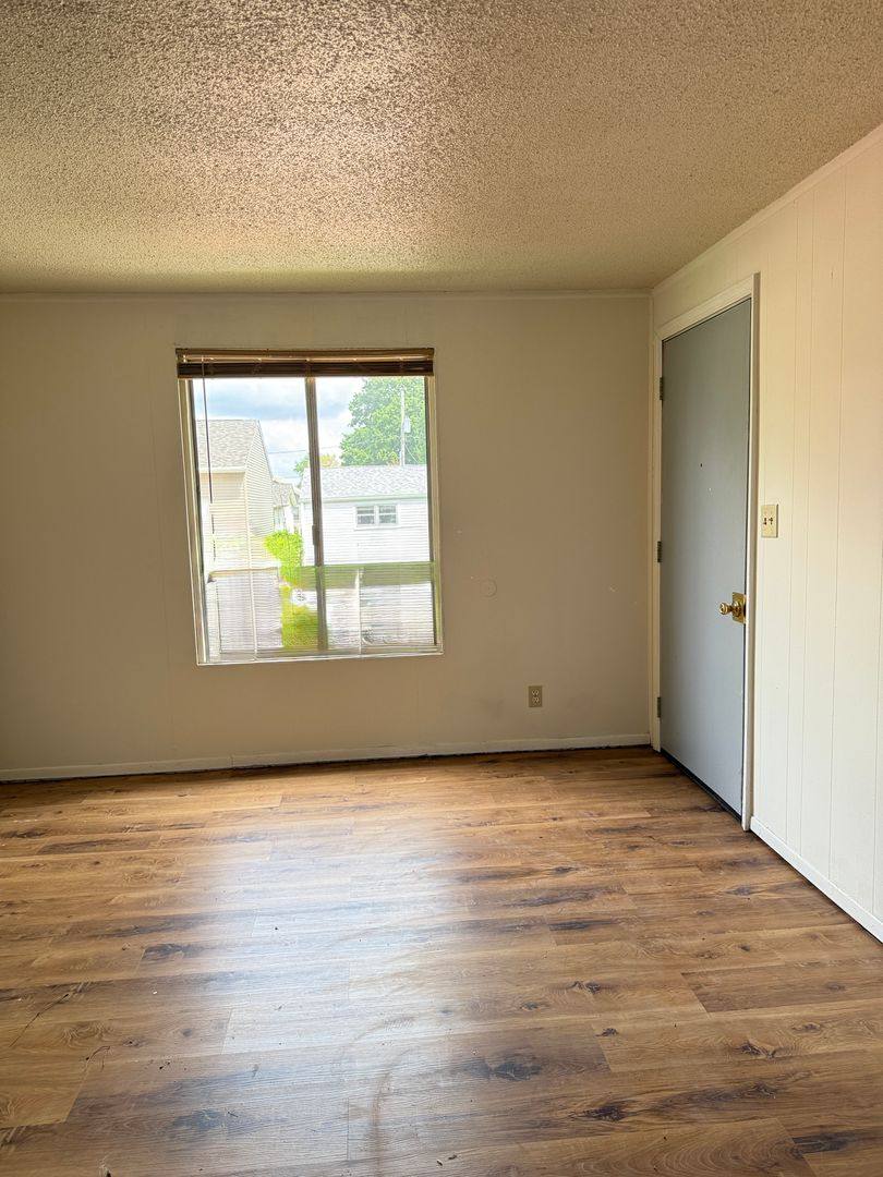Townhouse for rent at 805 S Walnut St, Brookston, IN 47923