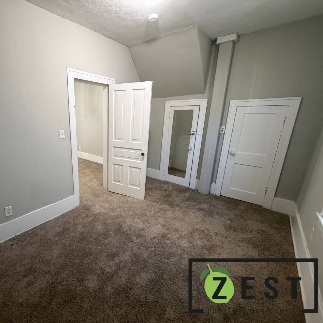 Apartment for rent at 17 W James, River Rouge, MI 48218