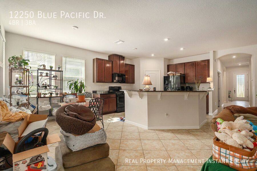 House for rent at 12250 Blue Pacific Dr, Riverview, FL 33579
