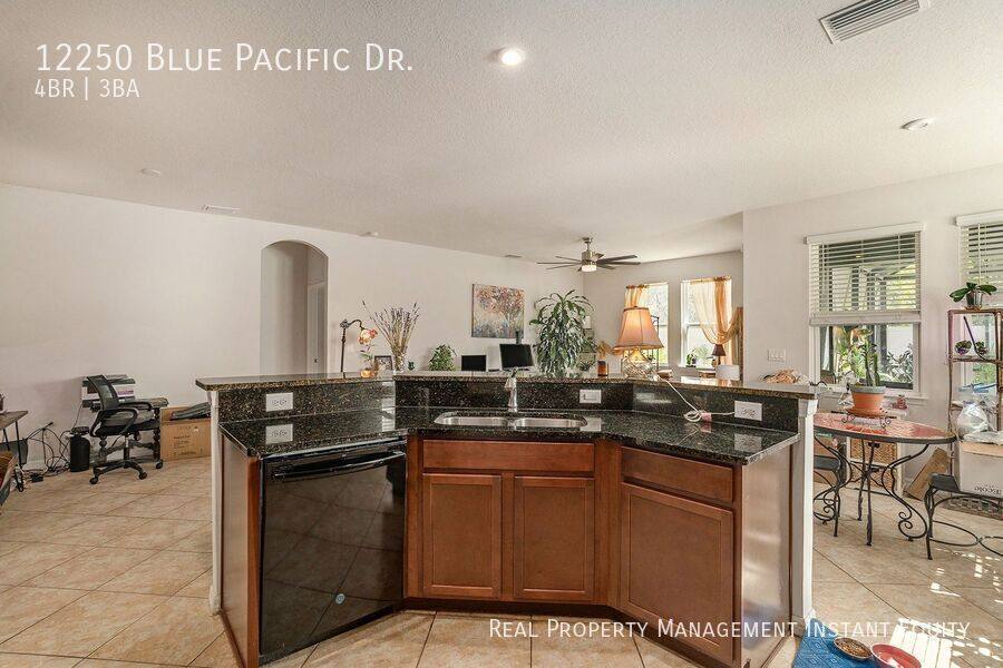 House for rent at 12250 Blue Pacific Dr, Riverview, FL 33579