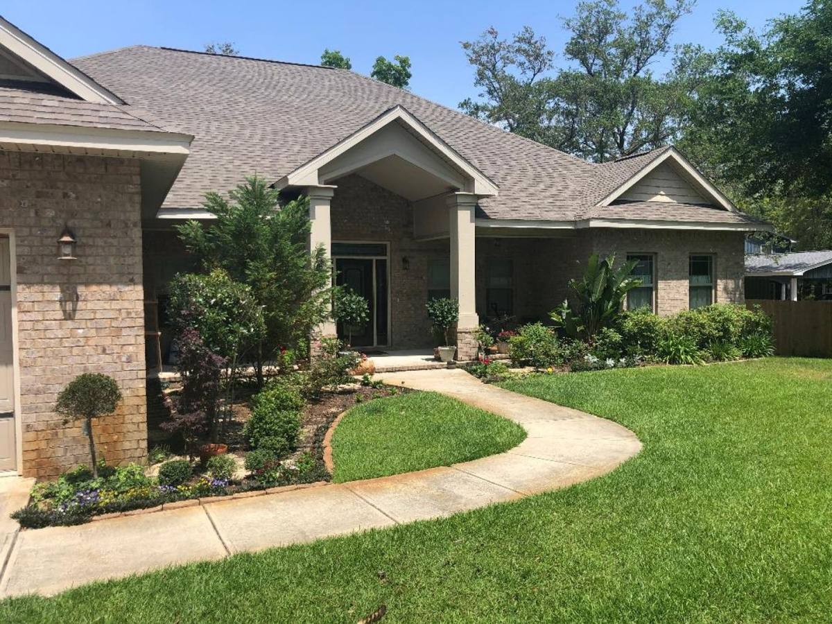 House for rent at 6148 E Bay Blvd, Gulf Breeze, FL 32563