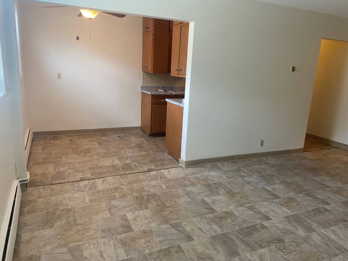Apartment for rent at 1001 15 E, Minneapolis, MN 55423