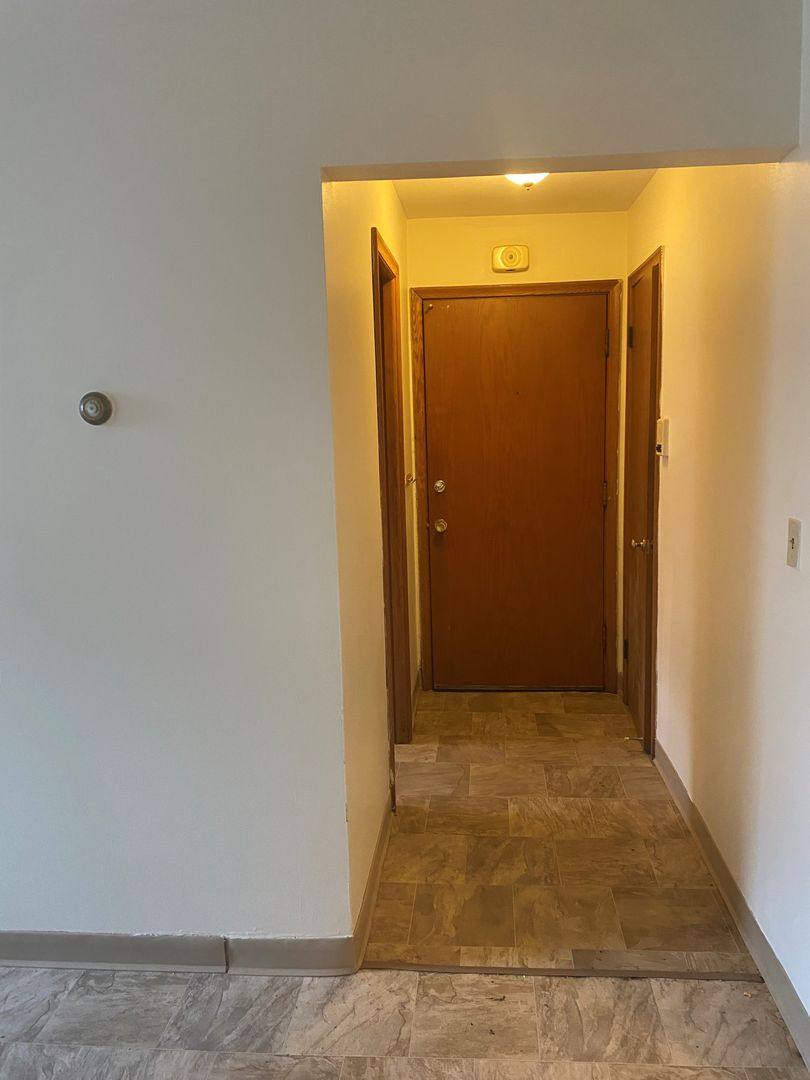 Apartment for rent at 1001 15 E, Minneapolis, MN 55423