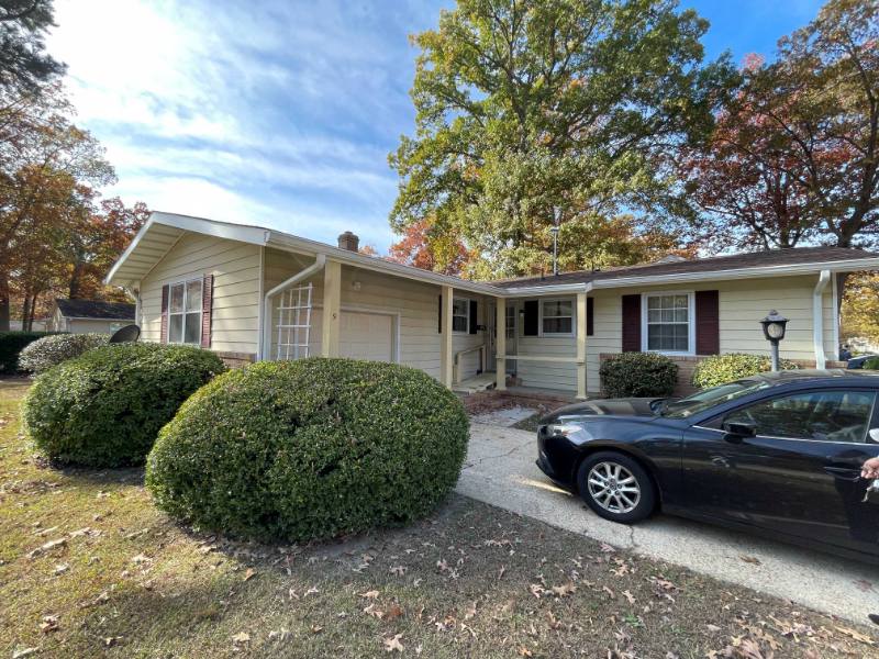 House for rent at 9 Dinwiddie Place, Newport News, VA 23608