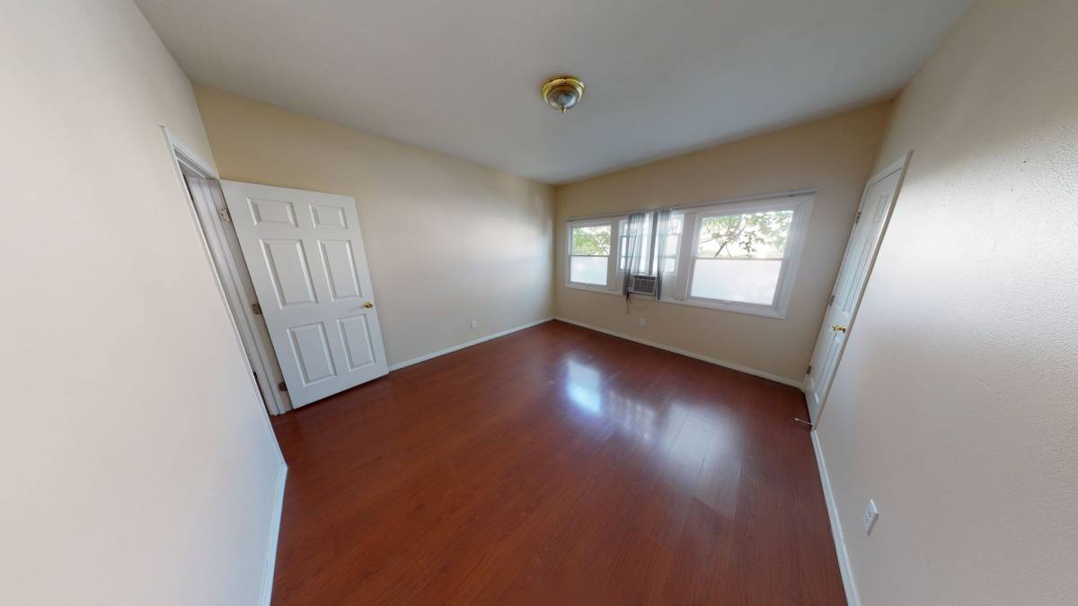 Apartment for rent at 1020 Fair Oaks Ave, South Pasadena, CA 91030
