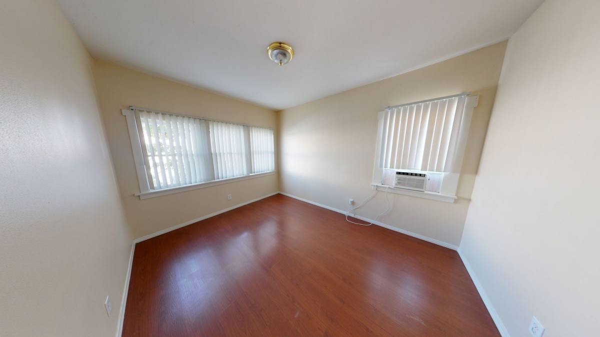 Apartment for rent at 1020 Fair Oaks Ave, South Pasadena, CA 91030