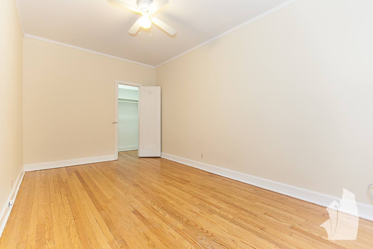 Apartment for rent at 536 W Arlington Place #204, Chicago, IL 60614