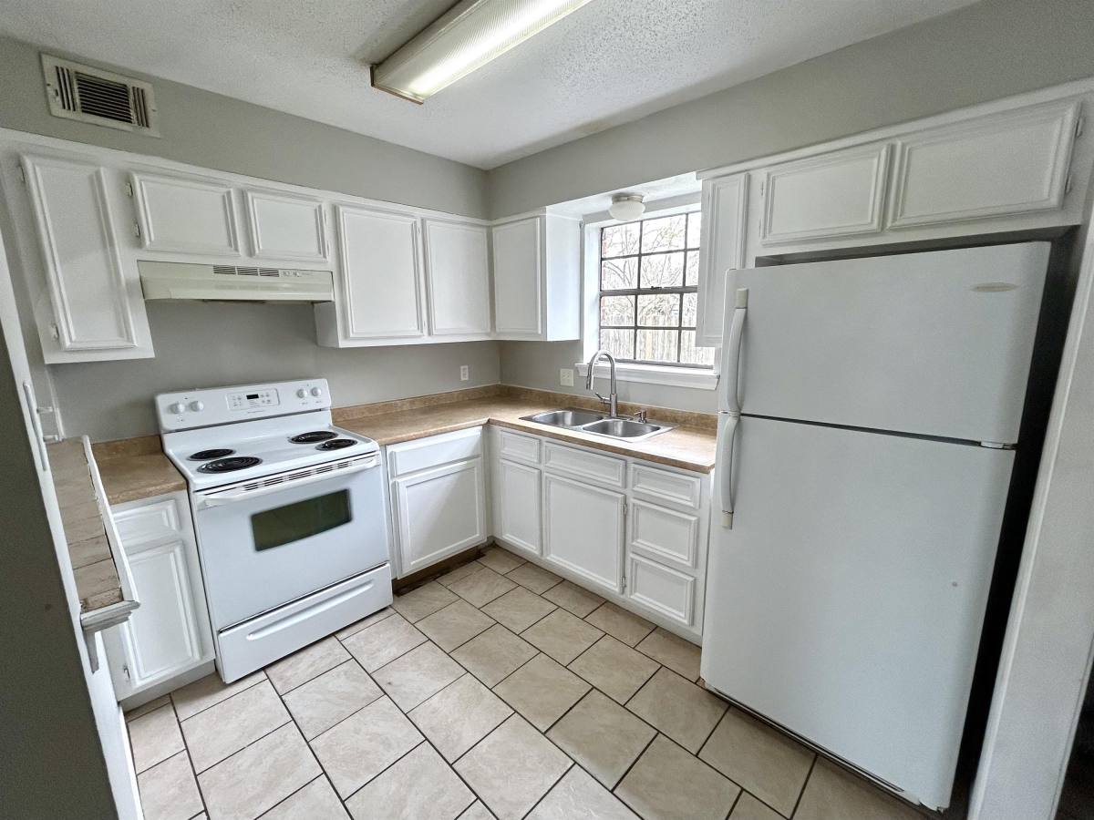 Apartment for rent at 1924 Tusa Dr #B, Violet, LA 70092