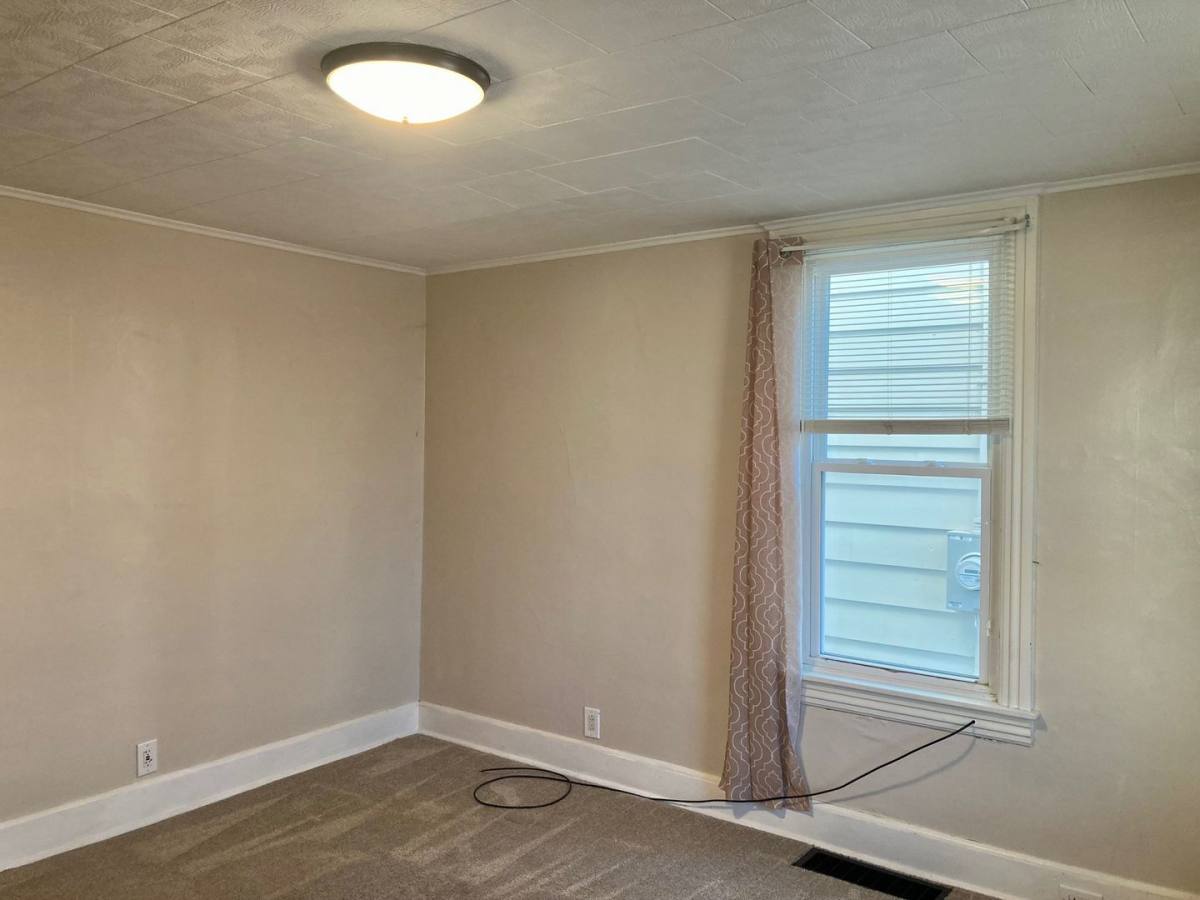 Apartment for rent at 211 W Fourth St, Waynesboro, PA 17268