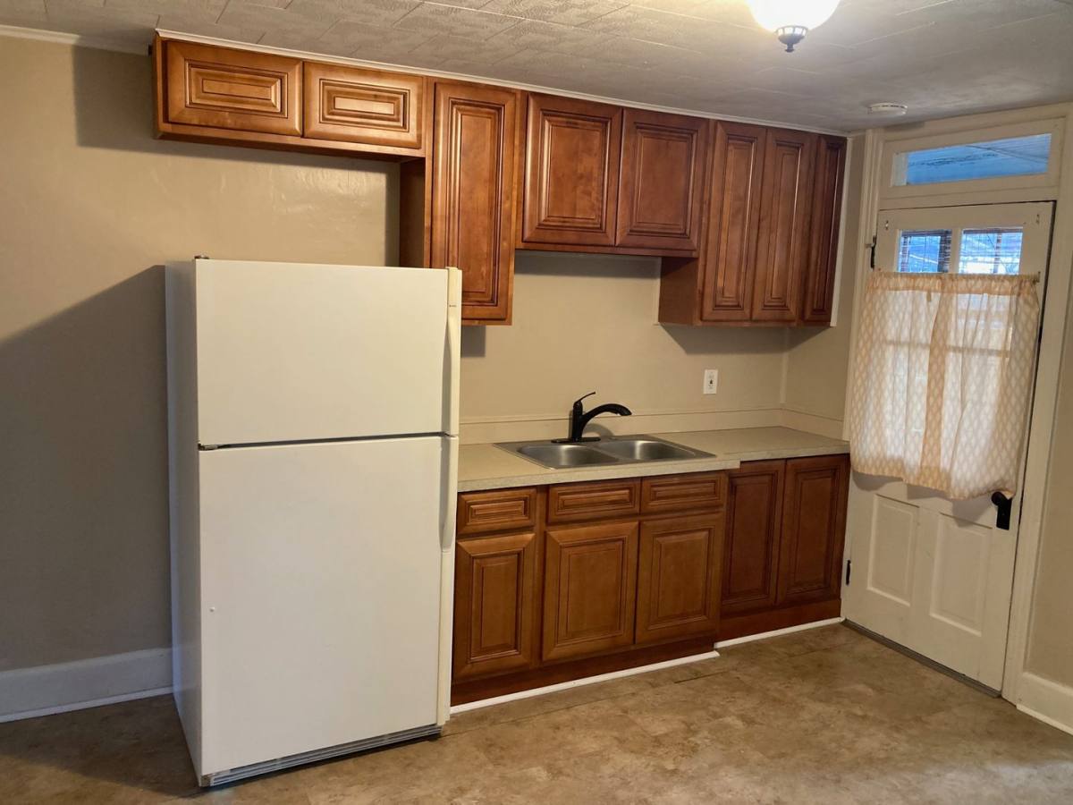 Apartment for rent at 211 W Fourth St, Waynesboro, PA 17268