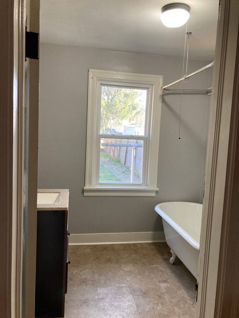 Apartment for rent at 211 W Fourth St, Waynesboro, PA 17268