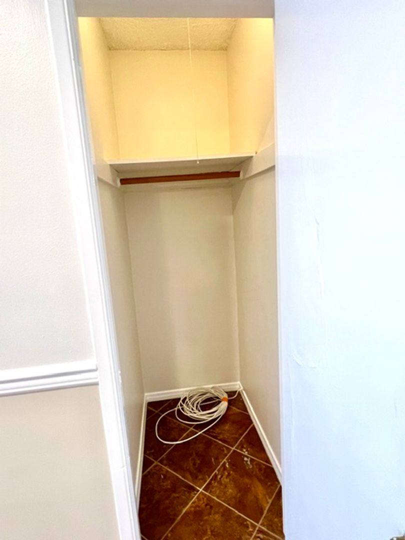 Apartment for rent at 10228-10230 Tabor St, Los Angeles, CA 90034