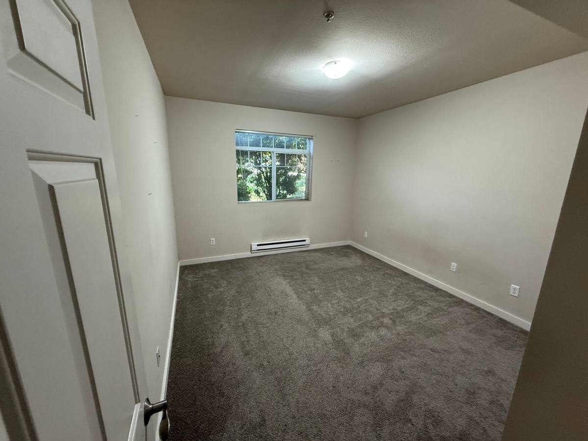 Condo for rent at 18930 Bothell Everett Highway F101, Bothell, WA 98012
