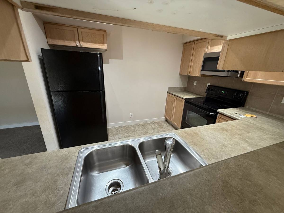 Condo for rent at 18930 Bothell Everett Highway F101, Bothell, WA 98012