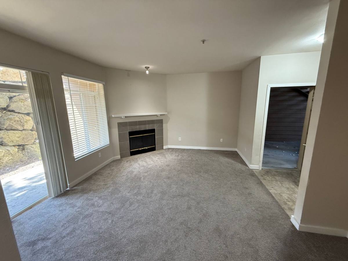 Condo for rent at 18930 Bothell Everett Highway F101, Bothell, WA 98012