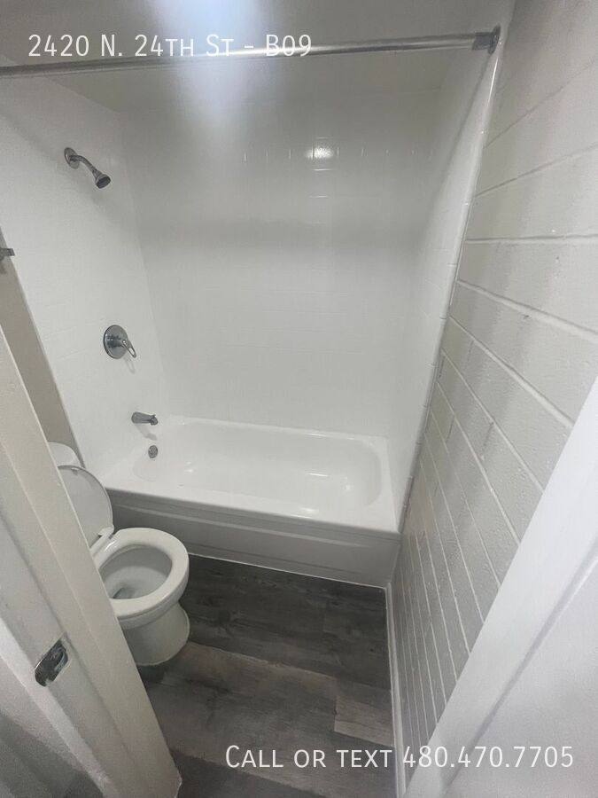 Apartment for rent at 2420 N 24th St #B09, Phoenix, AZ 85008