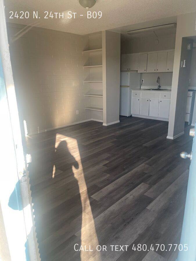 Apartment for rent at 2420 N 24th St #B09, Phoenix, AZ 85008