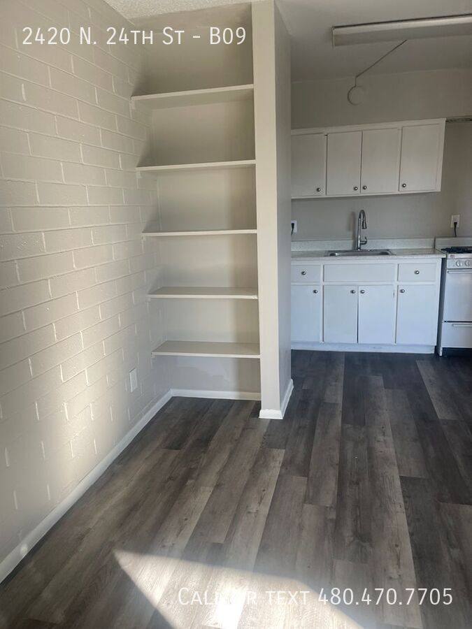 Apartment for rent at 2420 N 24th St #B09, Phoenix, AZ 85008