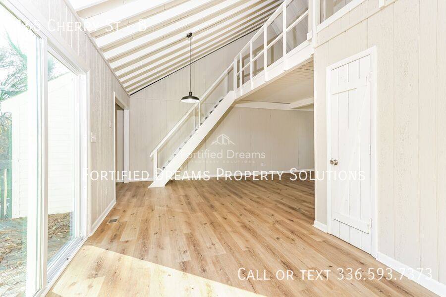Townhouse for rent at 165 Cherry St #B, Lexington, NC 27292