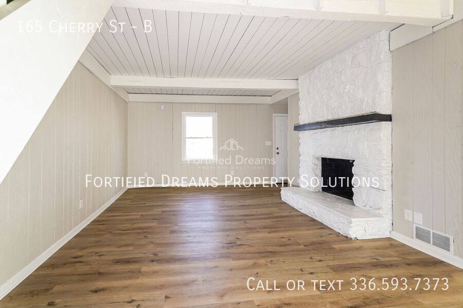 Townhouse for rent at 165 Cherry St #B, Lexington, NC 27292